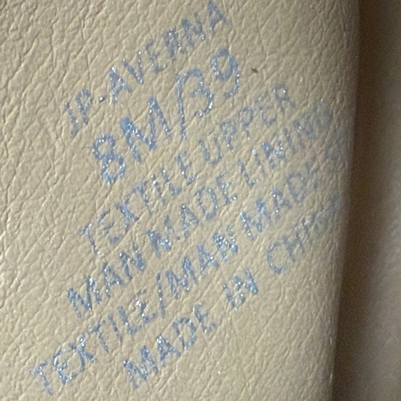 Red Jessica Simpson heels.8. - Picture 8 of 9